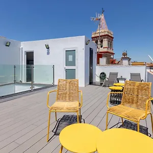 Nine O Clock San Luis Skyview Apartment