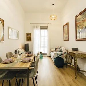 Modern With Seasonal Swimming Pool- 1bd 1bth- Goyeneta Seville